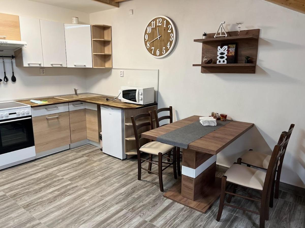 Apartmany Nova Duha Vavrinec Eksteriør bilde